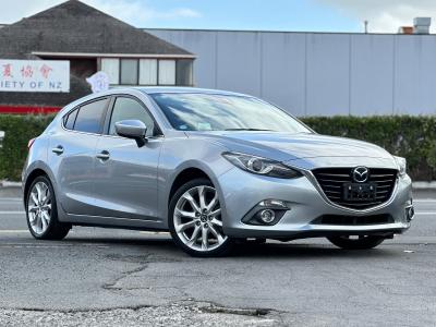 2014 Mazda Axela